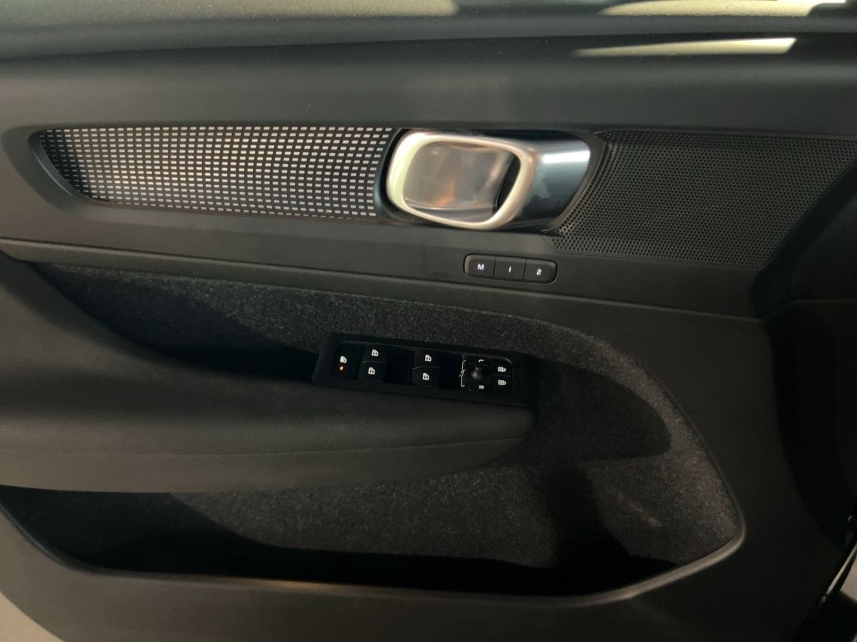 Volvo XC40 T5 AWD R-Design Apple CarPlay SHZ AHK PDC S foto 18