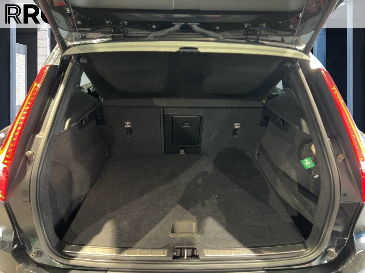 Volvo XC40 T5 AWD R-Design Apple CarPlay SHZ AHK PDC S foto 21