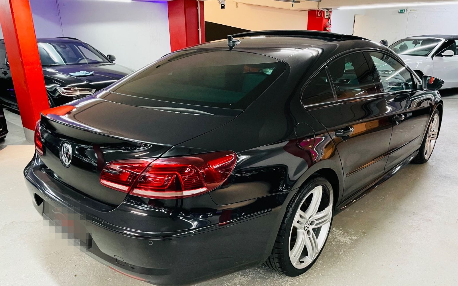 Volkswagen Passat CC 2.0 TDI Dynamic Black BMT R Line Pano foto 2