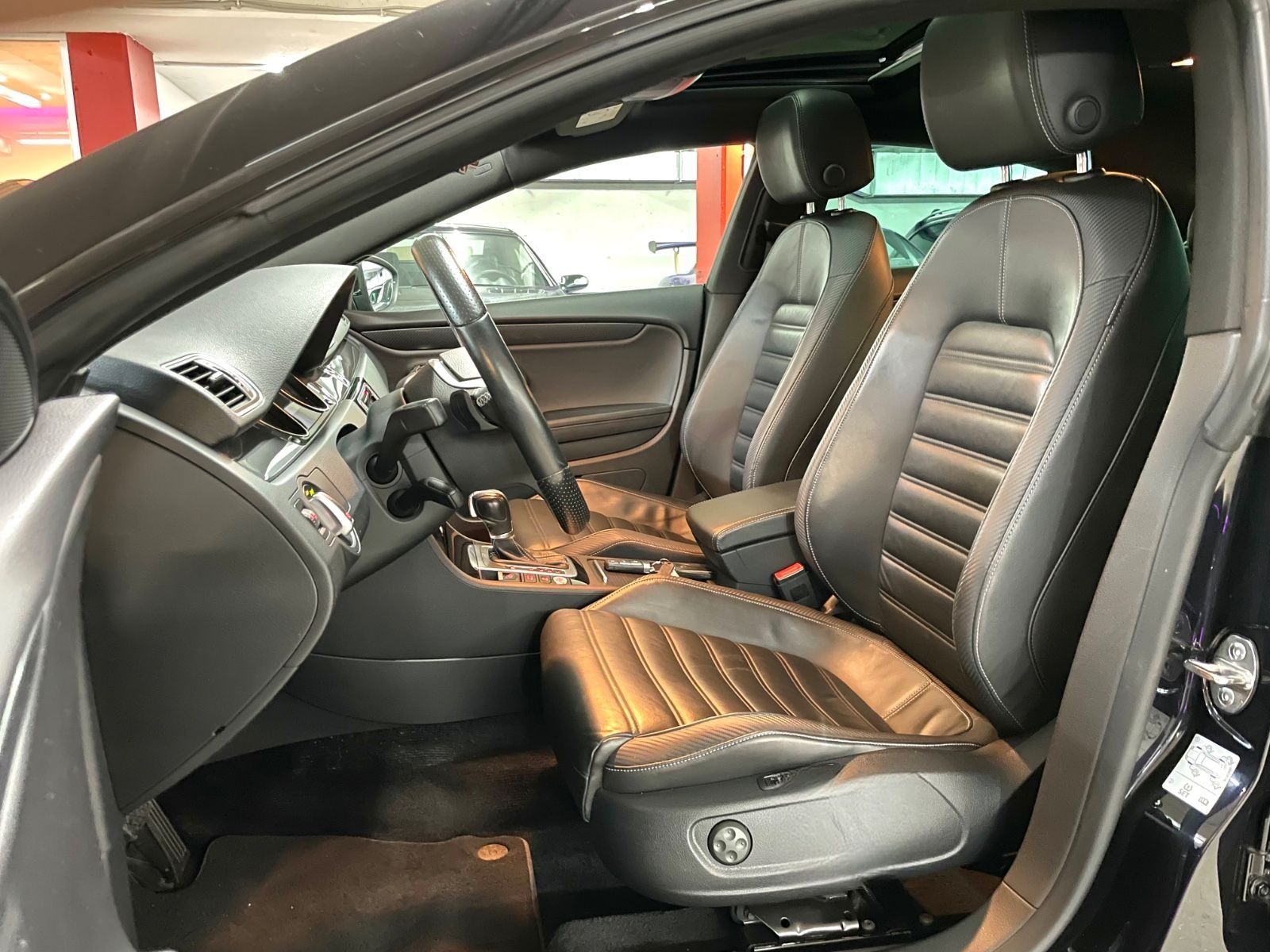 Volkswagen Passat CC 2.0 TDI Dynamic Black BMT R Line Pano foto 13