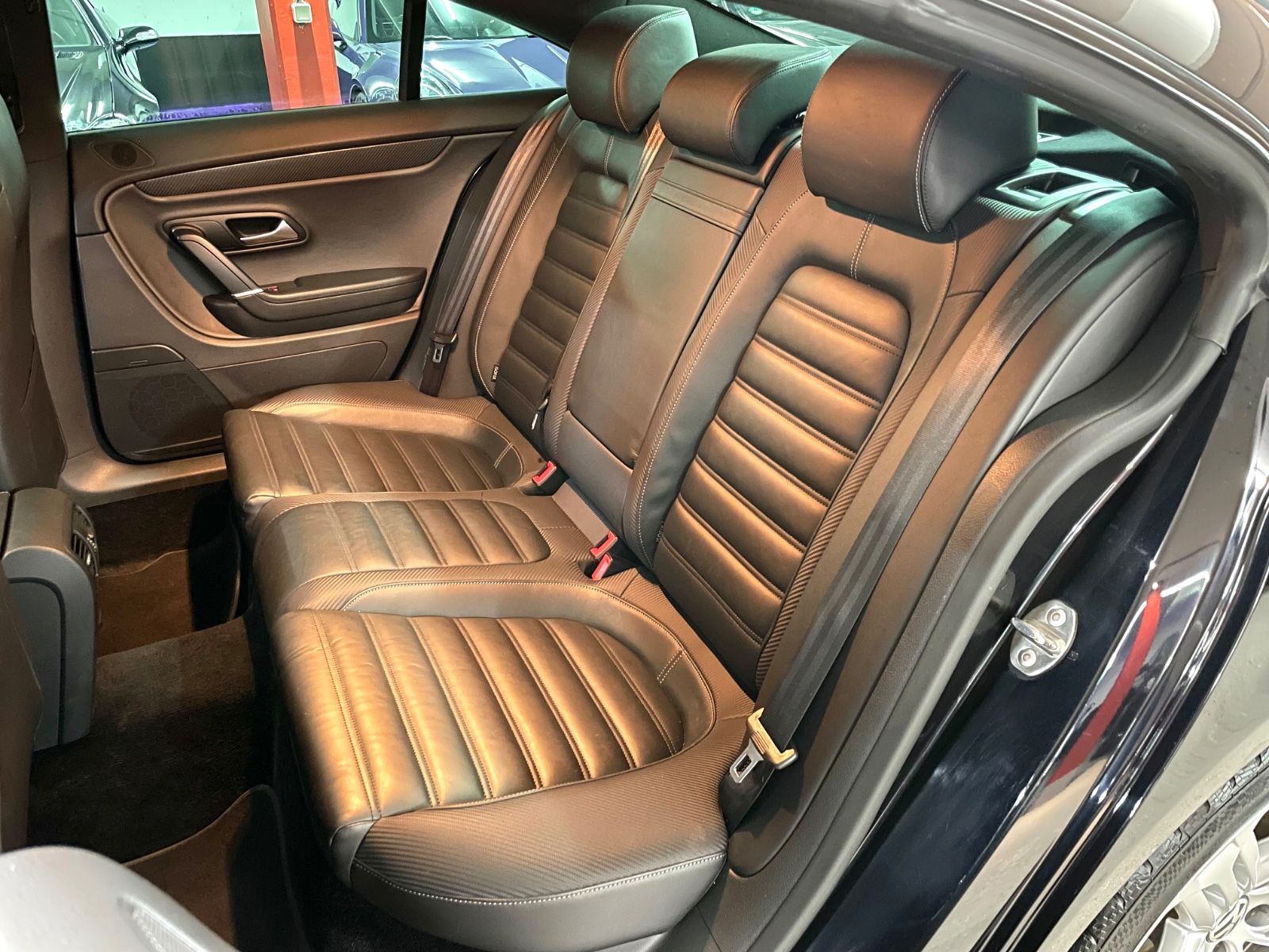 Volkswagen Passat CC 2.0 TDI Dynamic Black BMT R Line Pano foto 15