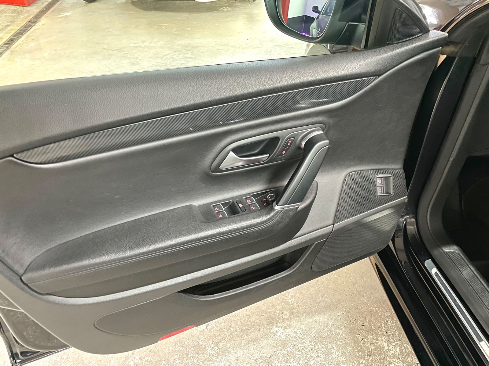 Volkswagen Passat CC 2.0 TDI Dynamic Black BMT R Line Pano foto 18