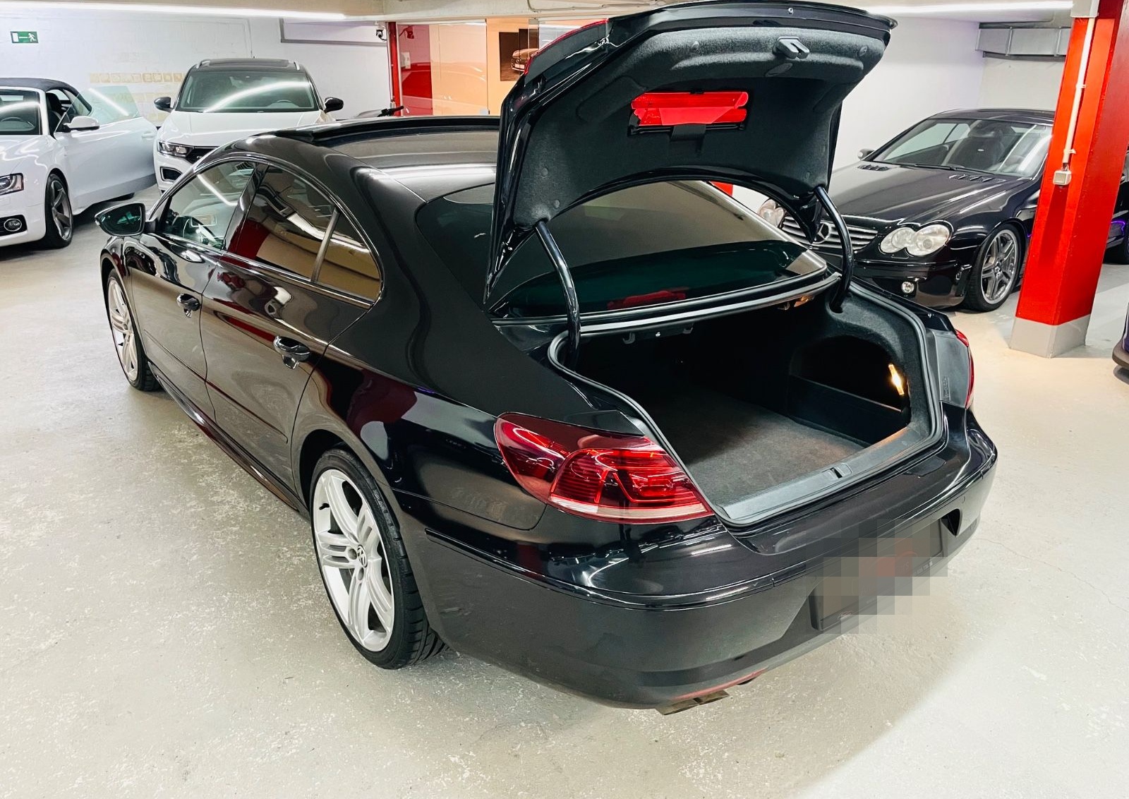 Volkswagen Passat CC 2.0 TDI Dynamic Black BMT R Line Pano foto 5