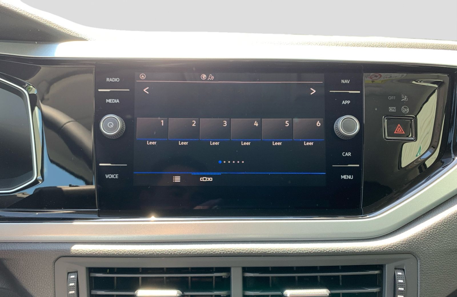 Volkswagen Taigo GOAL 1,0TSI 70kW PDC LED ALU CARPLAY foto 7