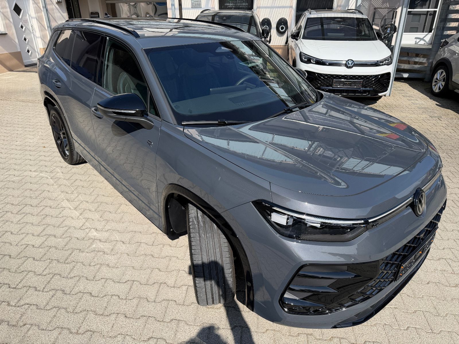 Volkswagen Tayron 2.0 TDI 142 kW 4Motion R-Line, VOLL! foto 3