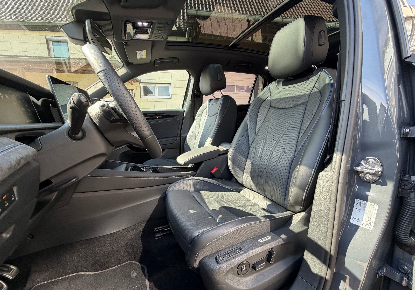 Volkswagen Tayron 2.0 TDI 142 kW 4Motion R-Line, VOLL! foto 24