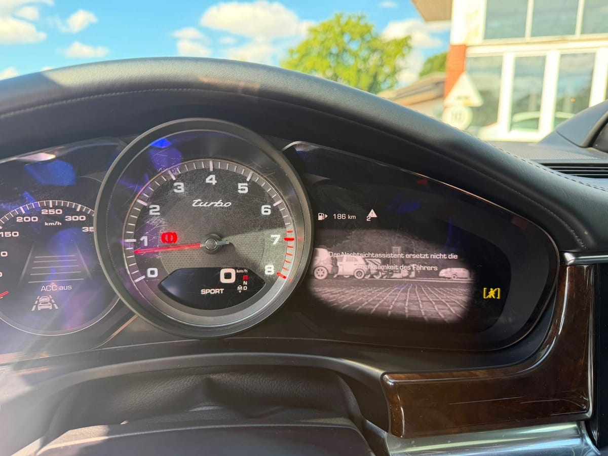 Porsche Panamera Turbo Nachtsicht Standheizung All Black foto 16