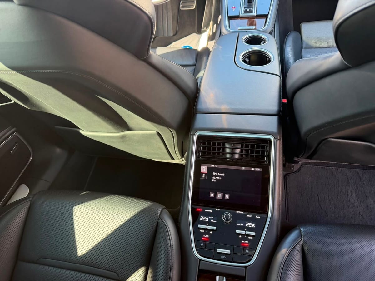 Porsche Panamera Turbo Nachtsicht Standheizung All Black foto 17