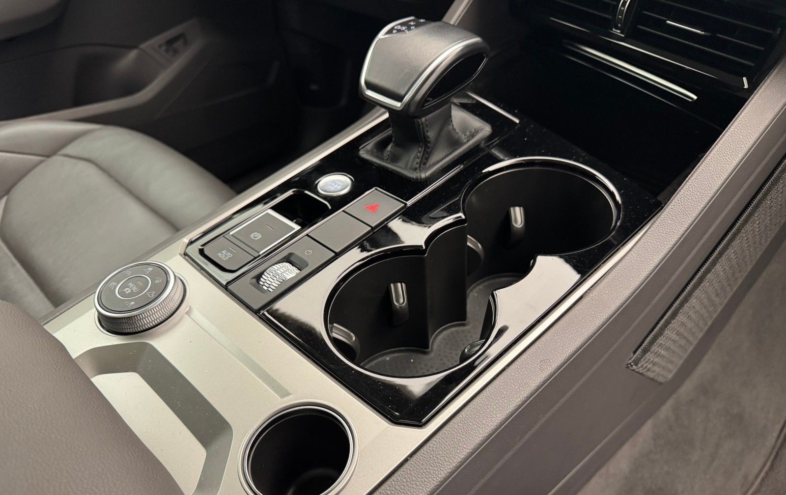 Volkswagen Touareg eHybrid 4M Atmosphere Pano20NaviMatrix foto 4