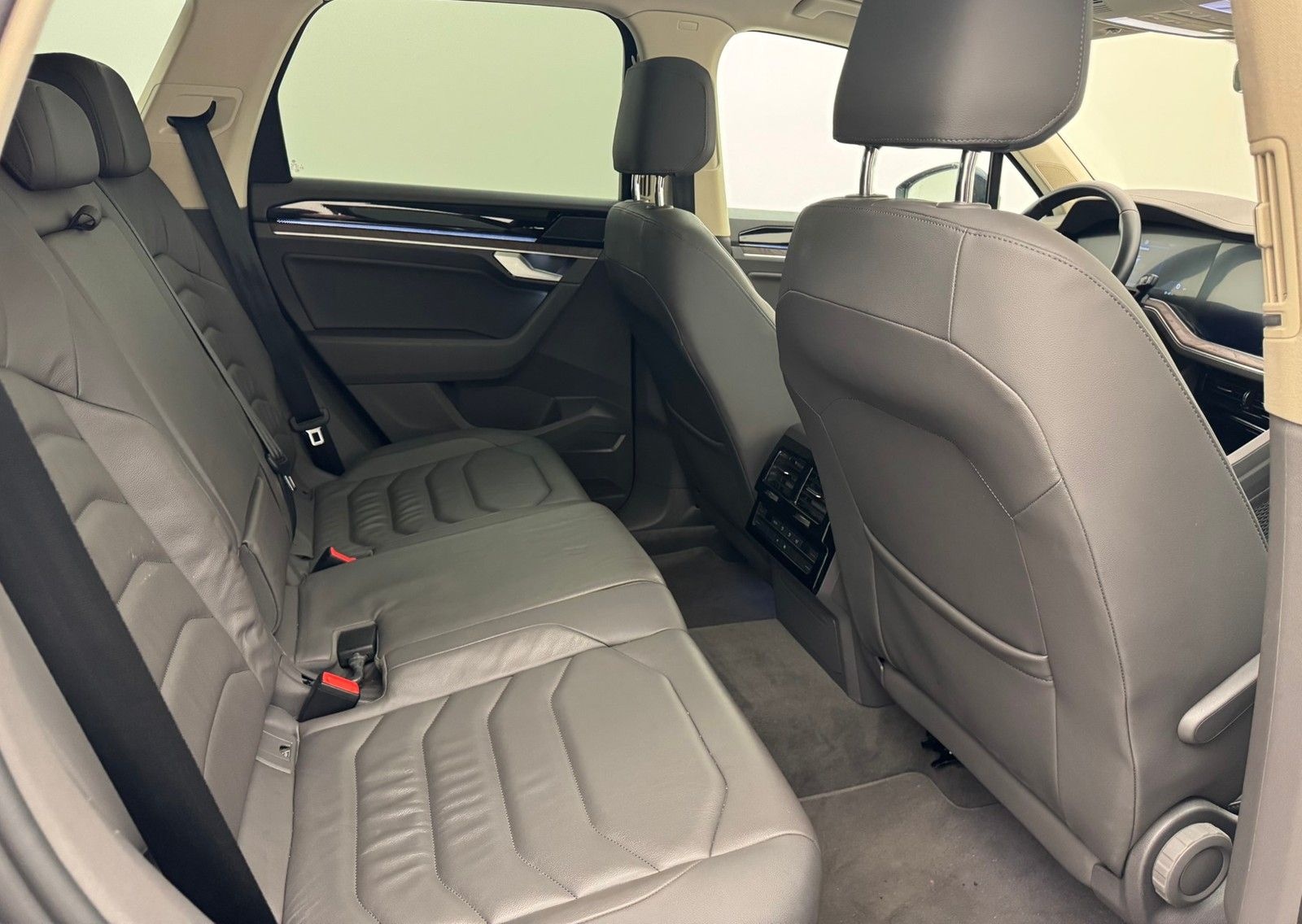 Volkswagen Touareg eHybrid 4M Atmosphere Pano20NaviMatrix foto 9