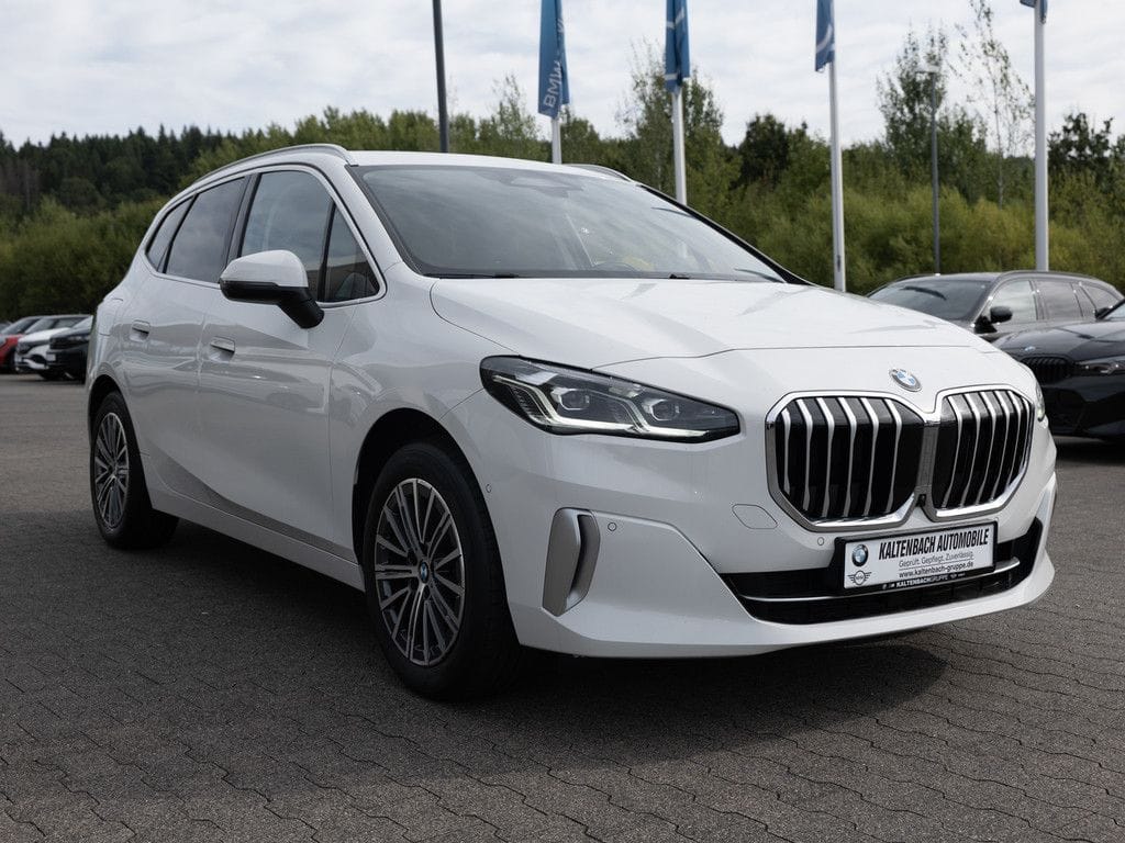 BMW 223 Active Tourer xDrive Luxury Line PANO HUD foto 4