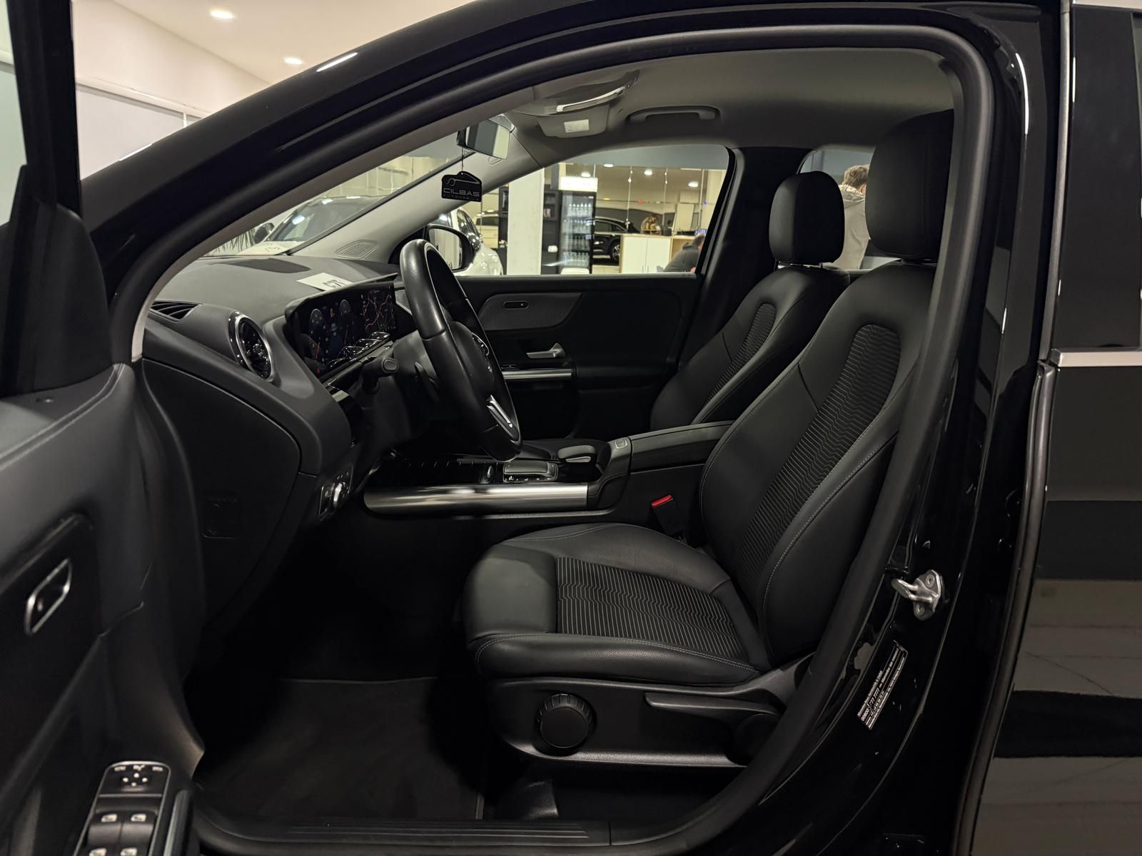 Mercedes-Benz GLA 220 d 8G PROGRESSIVE LED AHK SPURH WIDE foto 13