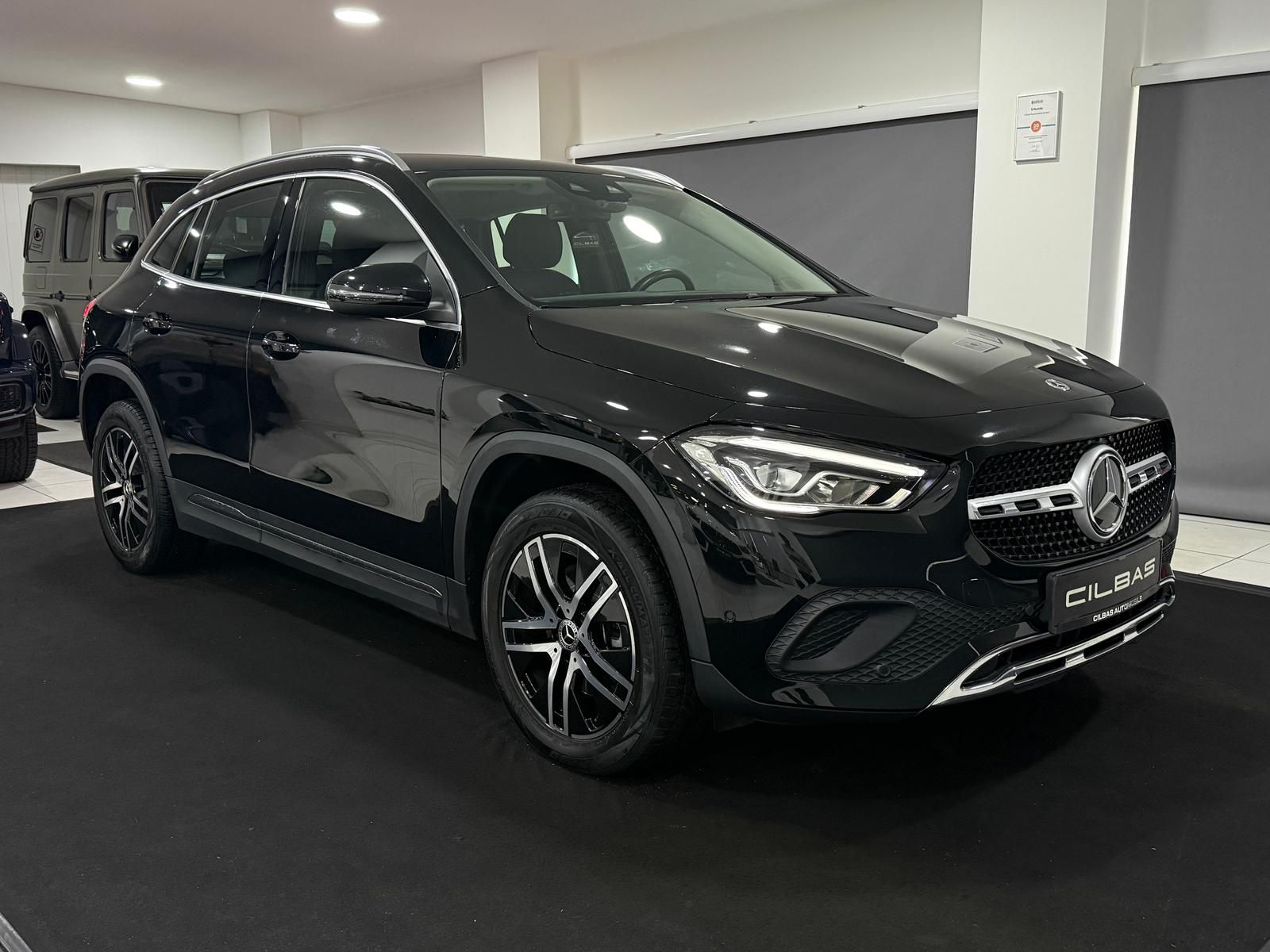 Mercedes-Benz GLA 220 d 8G PROGRESSIVE LED AHK SPURH WIDE foto 3