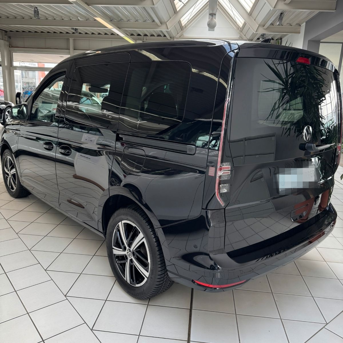 Volkswagen Caddy Life foto 2