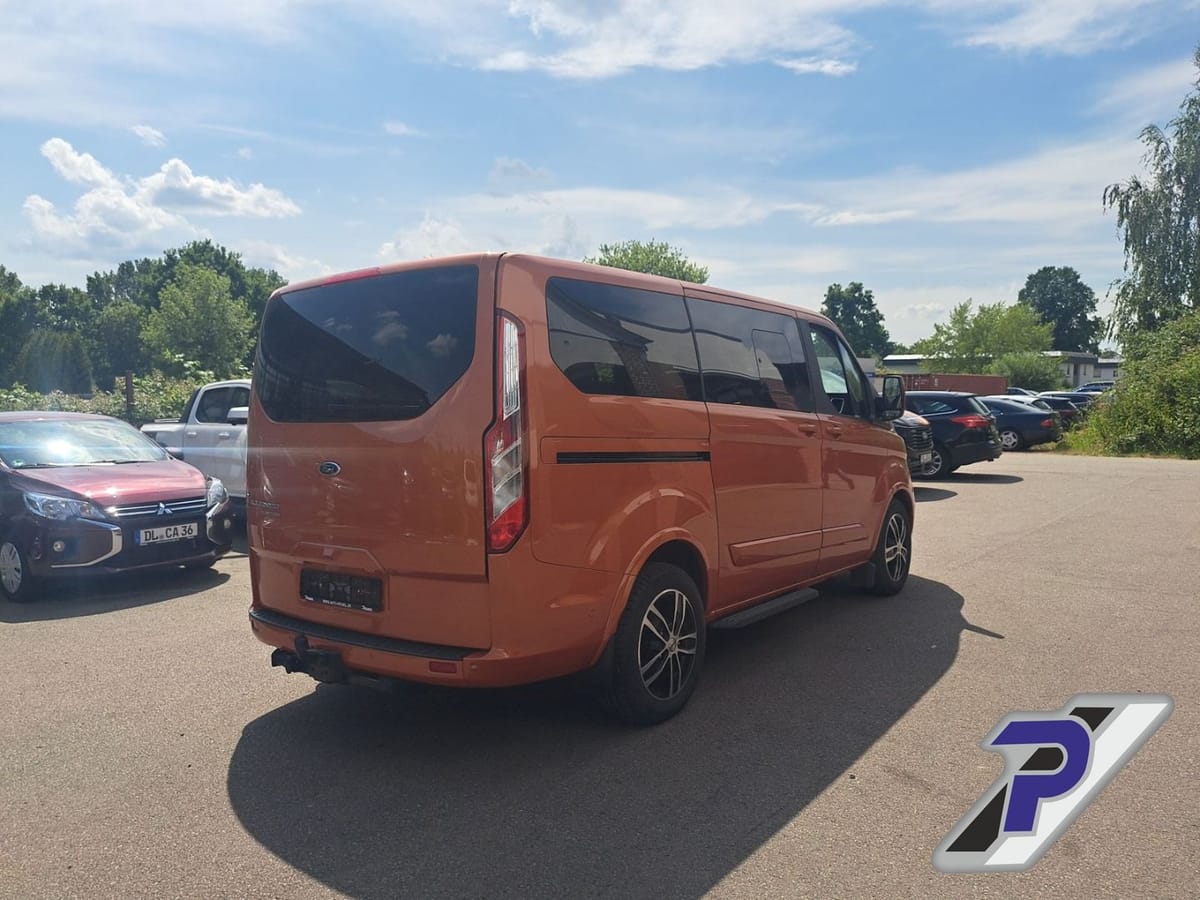 Ford Tourneo Custom 320 Titanium L1 XENON ACC 8SITZER foto 5
