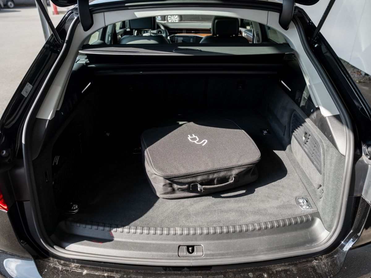Audi A6 Avant TFSI e Sport A6 Avant PHEV2.0 R4220 A7S foto 23