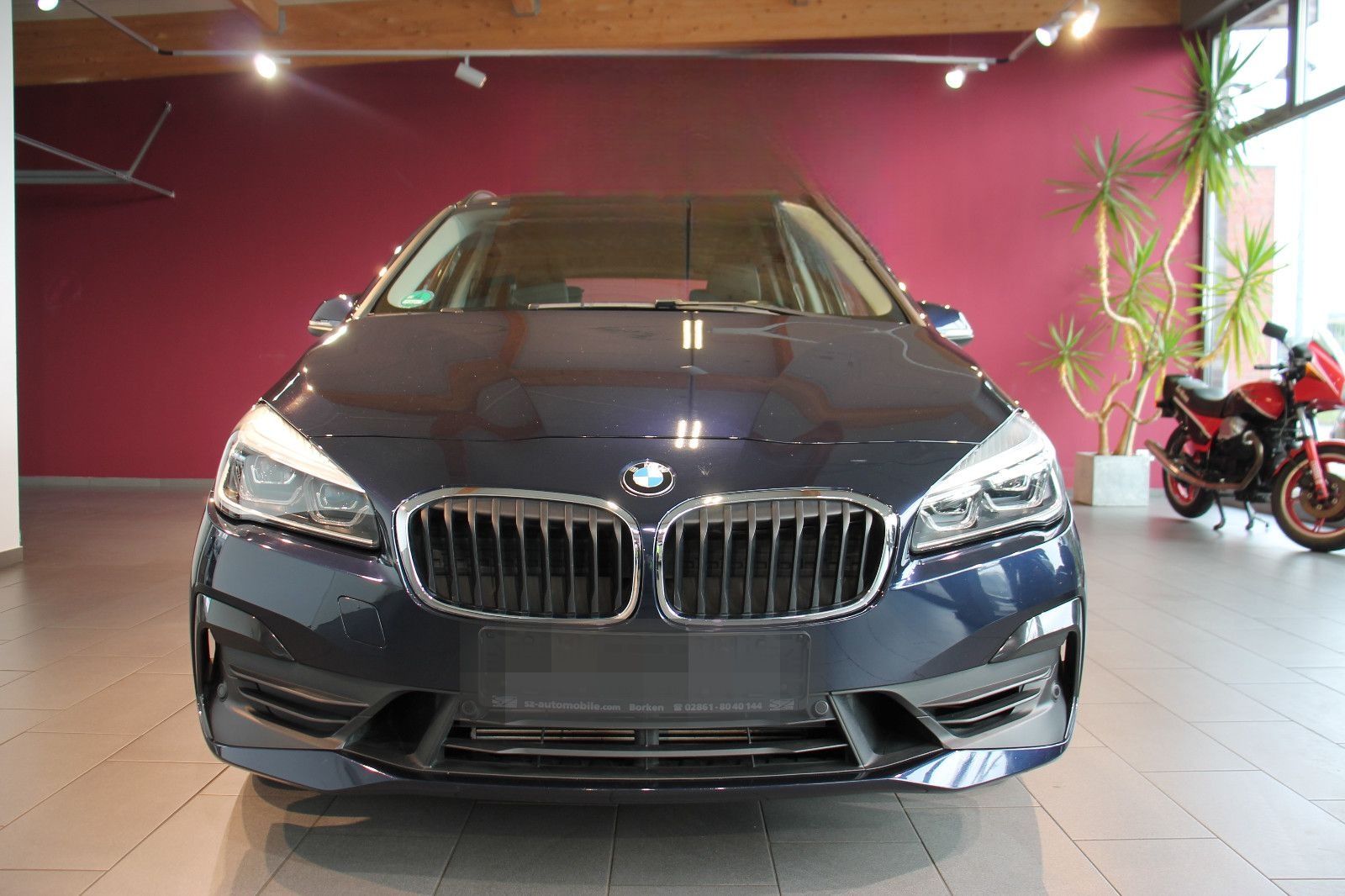 BMW 220 Active Tourer Navi LED AHK Leder Pano foto 2
