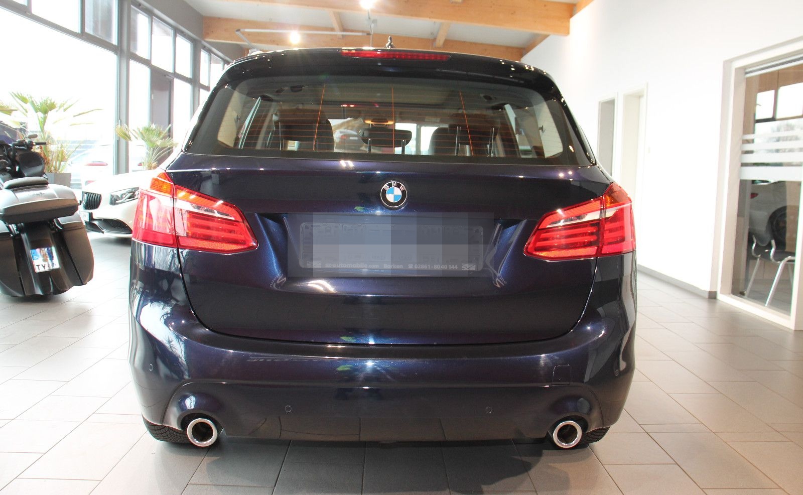 BMW 220 Active Tourer Navi LED AHK Leder Pano foto 5