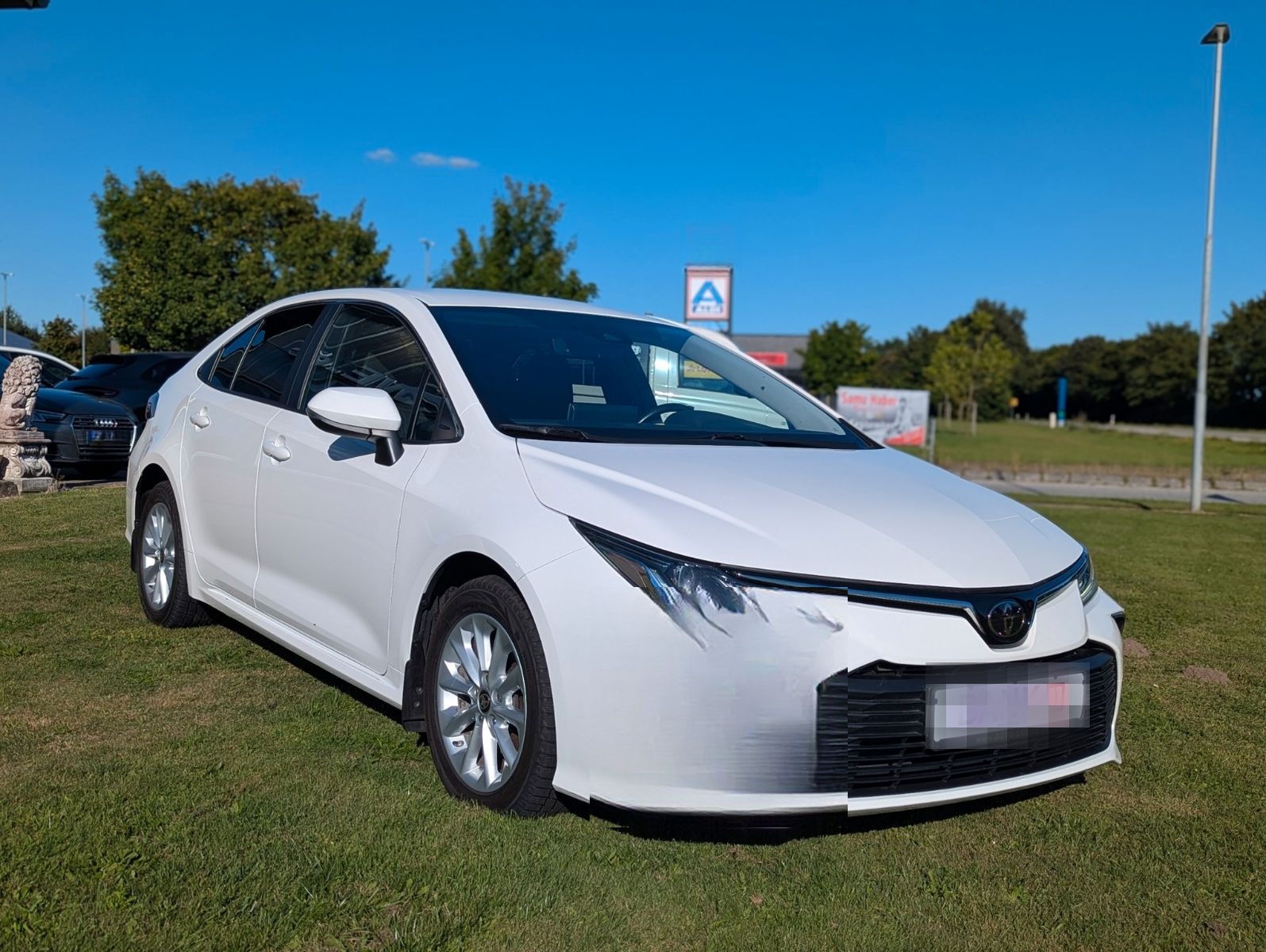 Toyota Corolla 1.5 Sport AUTO KAMERA NAVI SPUR ACC foto 4