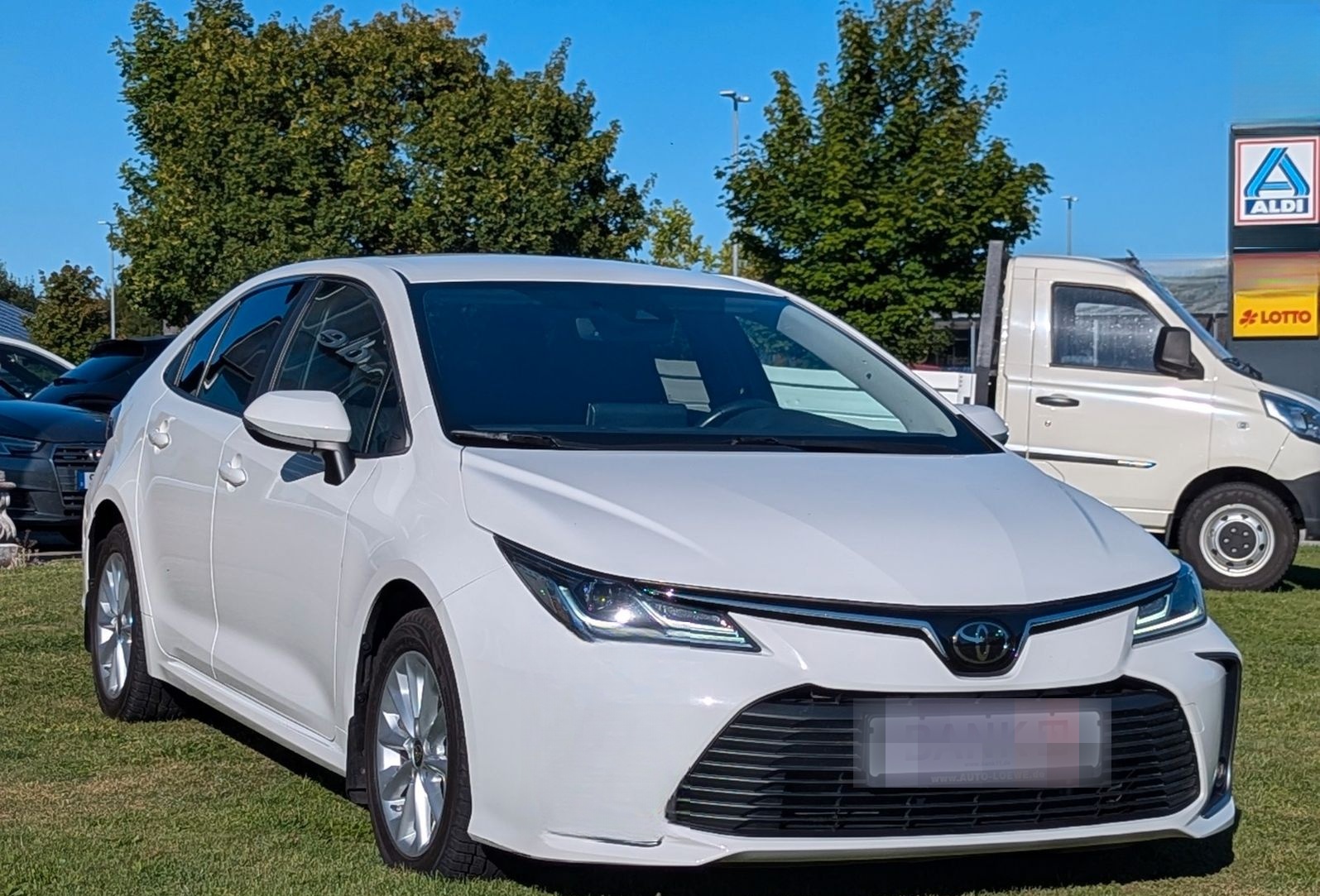 Toyota Corolla 1.5 Sport AUTO KAMERA NAVI SPUR ACC foto 5