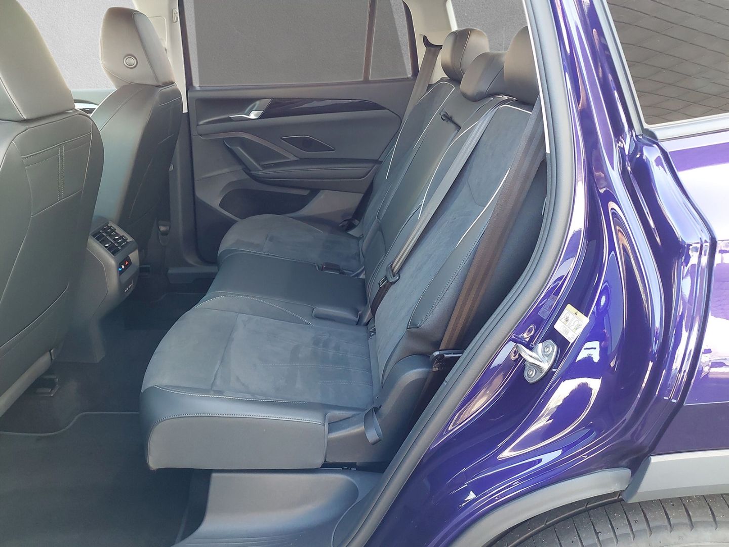 Volkswagen Tayron 1.5 eTSI Elegance AHK Navi LED Massagesit foto 12