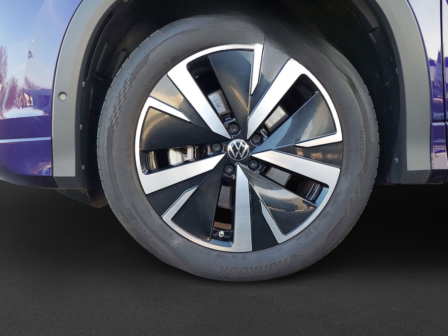 Volkswagen Tayron 1.5 eTSI Elegance AHK Navi LED Massagesit foto 3