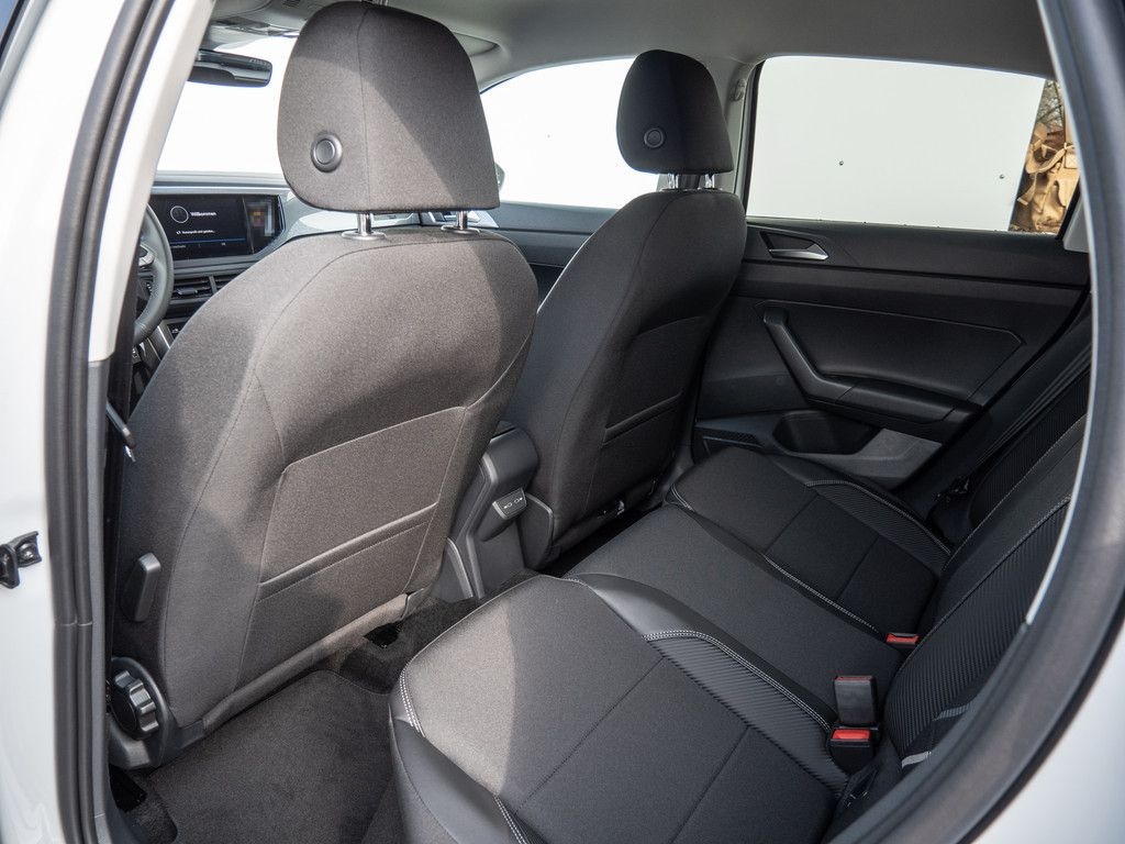 Volkswagen Taigo 1.5 TSI Style SHZ NAVI AHK ACC MATRIX-LED foto 4