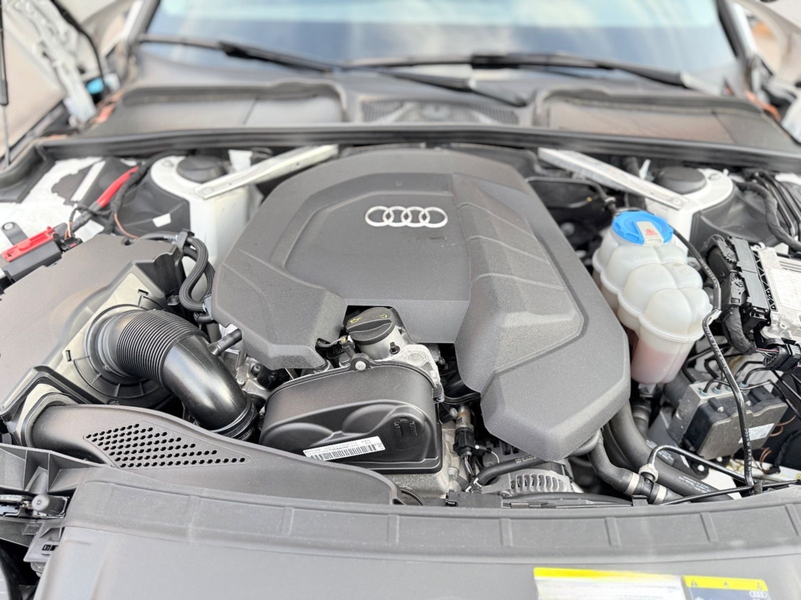 Audi A4 Lim.AUTOMATI/PDC/KAMERA/TEMPOMA/I HAND foto 27