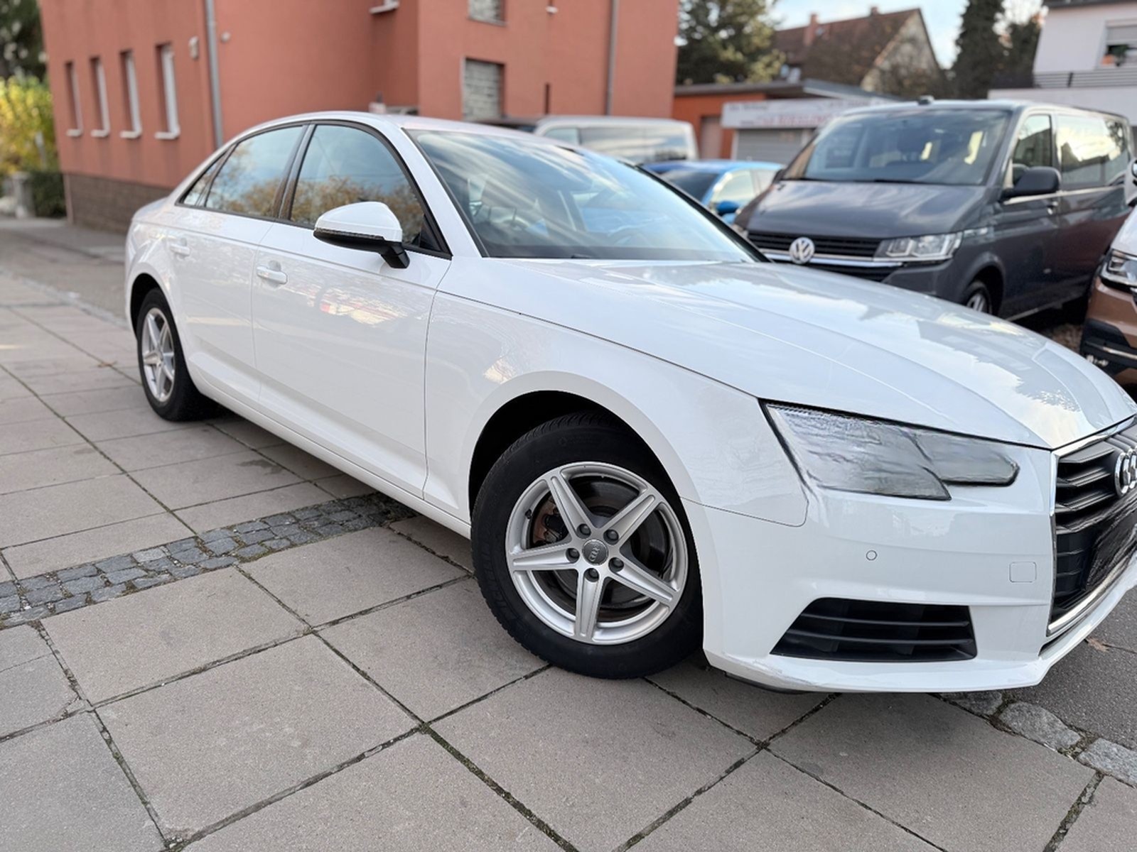 Audi A4 Lim.AUTOMATI/PDC/KAMERA/TEMPOMA/I HAND foto 4
