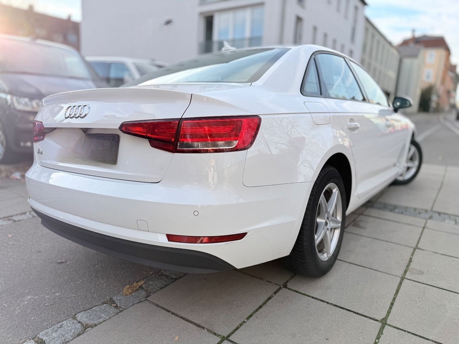 Audi A4 Lim.AUTOMATI/PDC/KAMERA/TEMPOMA/I HAND foto 37