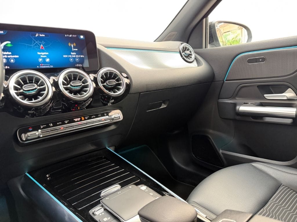 Mercedes-Benz EQA 4Matic B-ZERT AHK NAV LED DIG-DISPLAY KAMERA foto 19