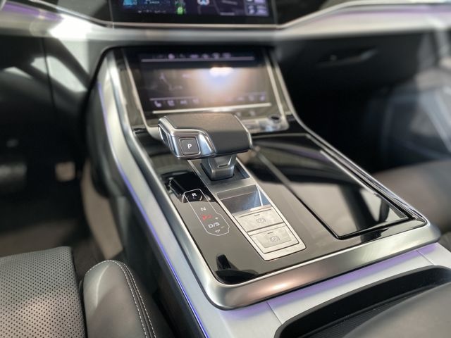 Audi Q7 60 TFSI e S Line Black Pano S-Sitz Matrix 22' foto 18