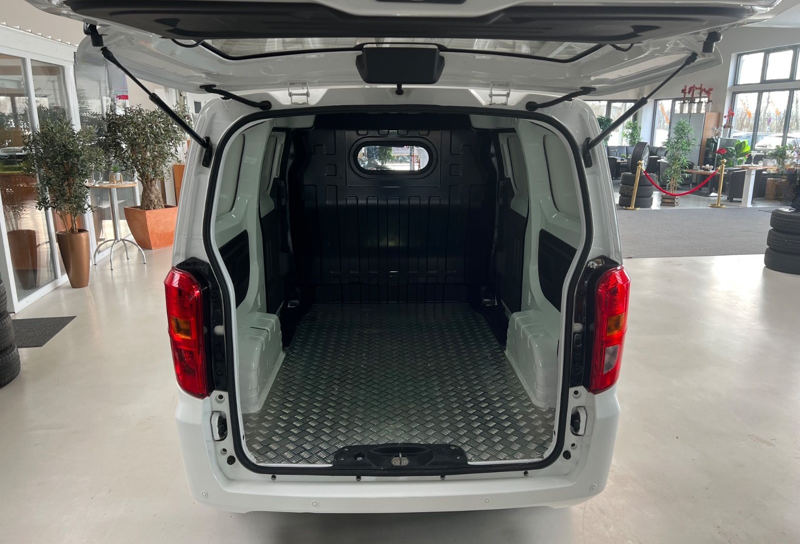 BYD ANDERE ETP3 100 kW foto 15