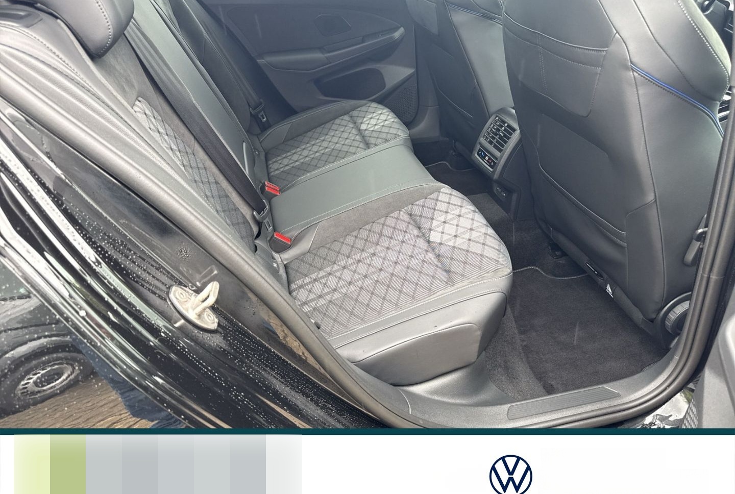 Volkswagen Golf VIII R-Line 2.0 TDI DSG LED HUD Navi AHK Fe foto 9