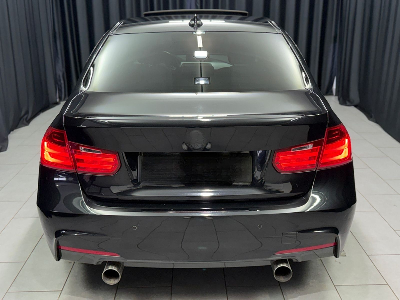 BMW 335i |M-PAKET|M-PERFORMANCE|AUTOMATIK|19-ZOLL foto 4
