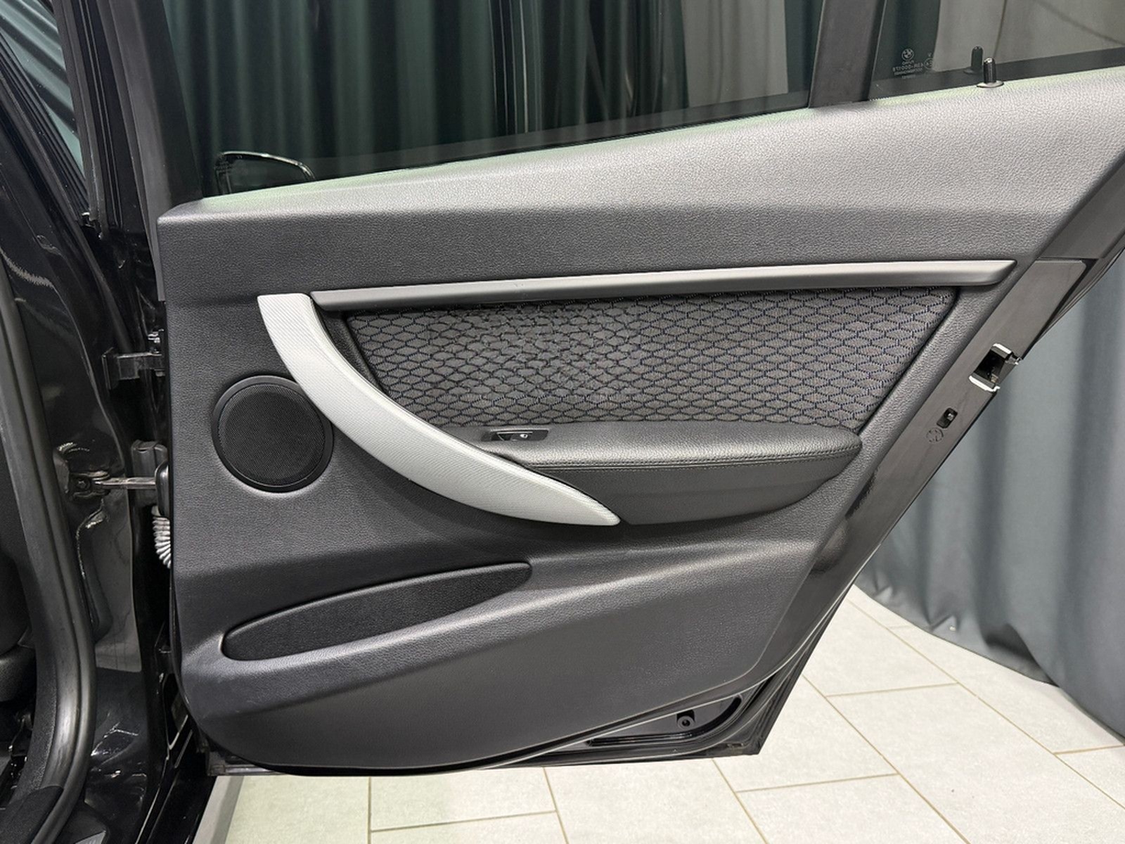 BMW 335i |M-PAKET|M-PERFORMANCE|AUTOMATIK|19-ZOLL foto 37