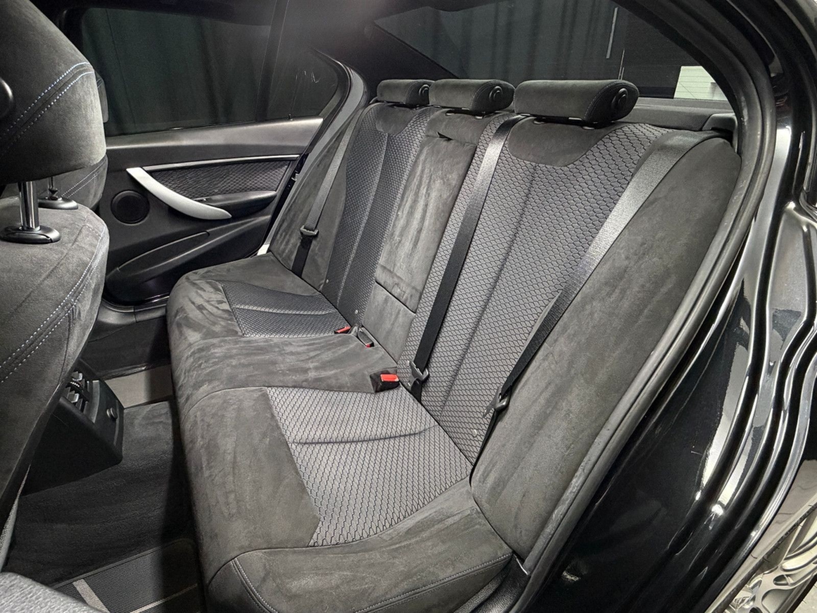 BMW 335i |M-PAKET|M-PERFORMANCE|AUTOMATIK|19-ZOLL foto 39