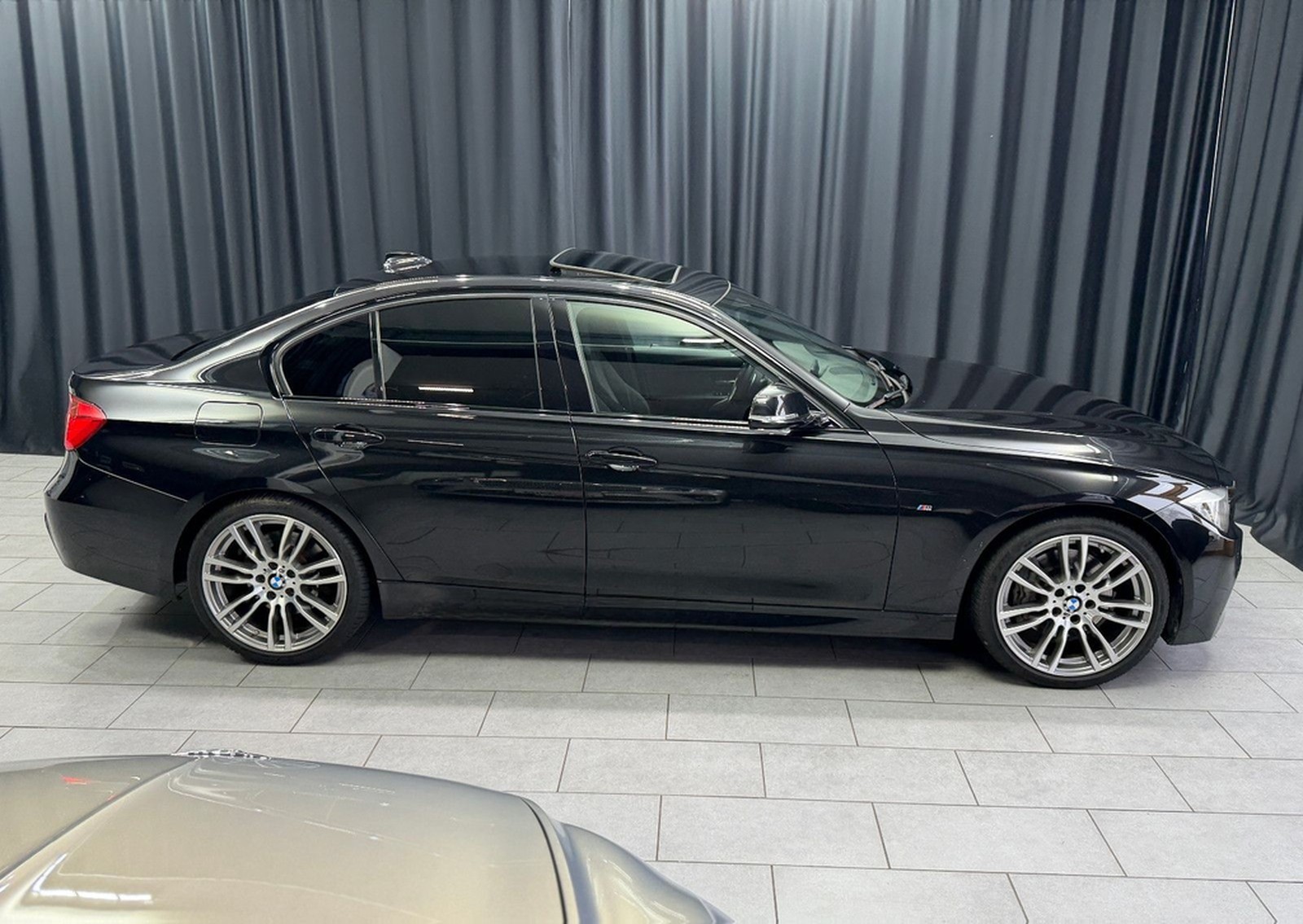 BMW 335i |M-PAKET|M-PERFORMANCE|AUTOMATIK|19-ZOLL foto 7
