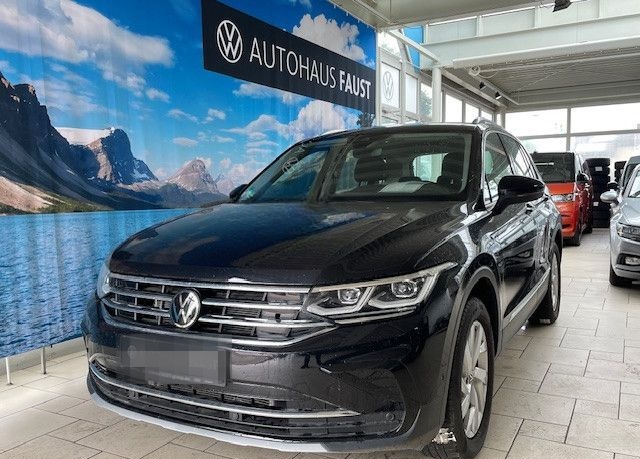 Volkswagen Tiguan Elegance DSG 4Motion Navi LED Matrix ACC foto 4