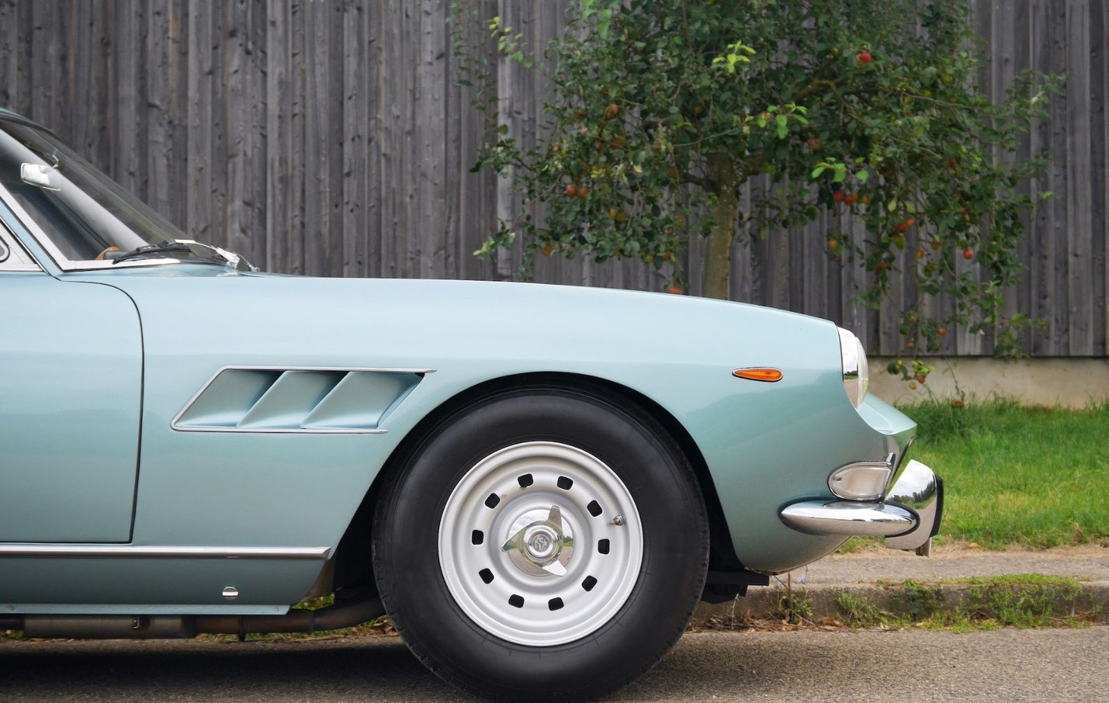Ferrari 330GT Serie II foto 3