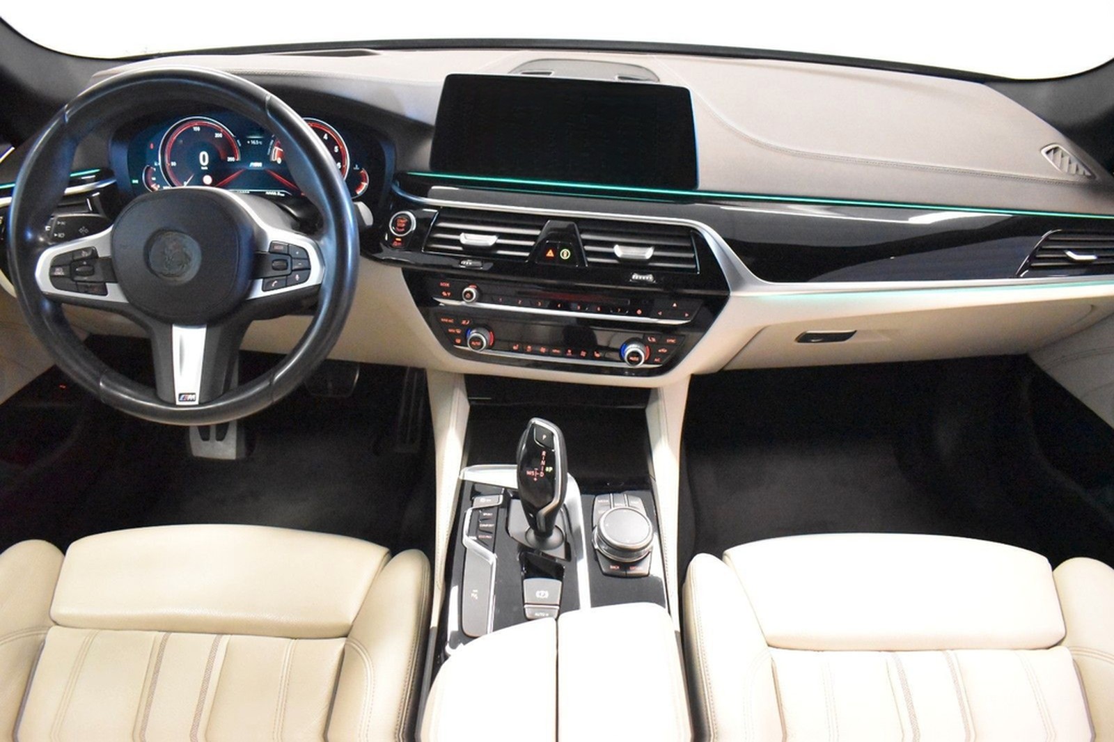 BMW 540 i Lim. M Sport *LED *HUD *S-DACH *SONDERLACK foto 12