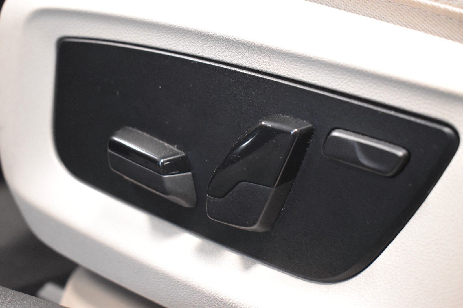 BMW 540 i Lim. M Sport *LED *HUD *S-DACH *SONDERLACK foto 23