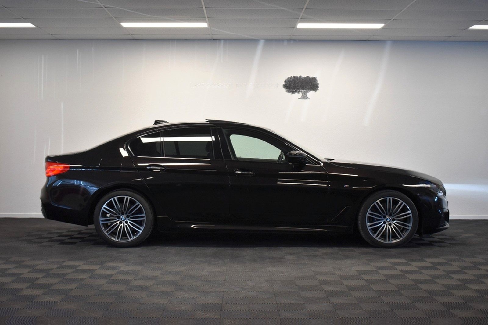 BMW 540 i Lim. M Sport *LED *HUD *S-DACH *SONDERLACK foto 5