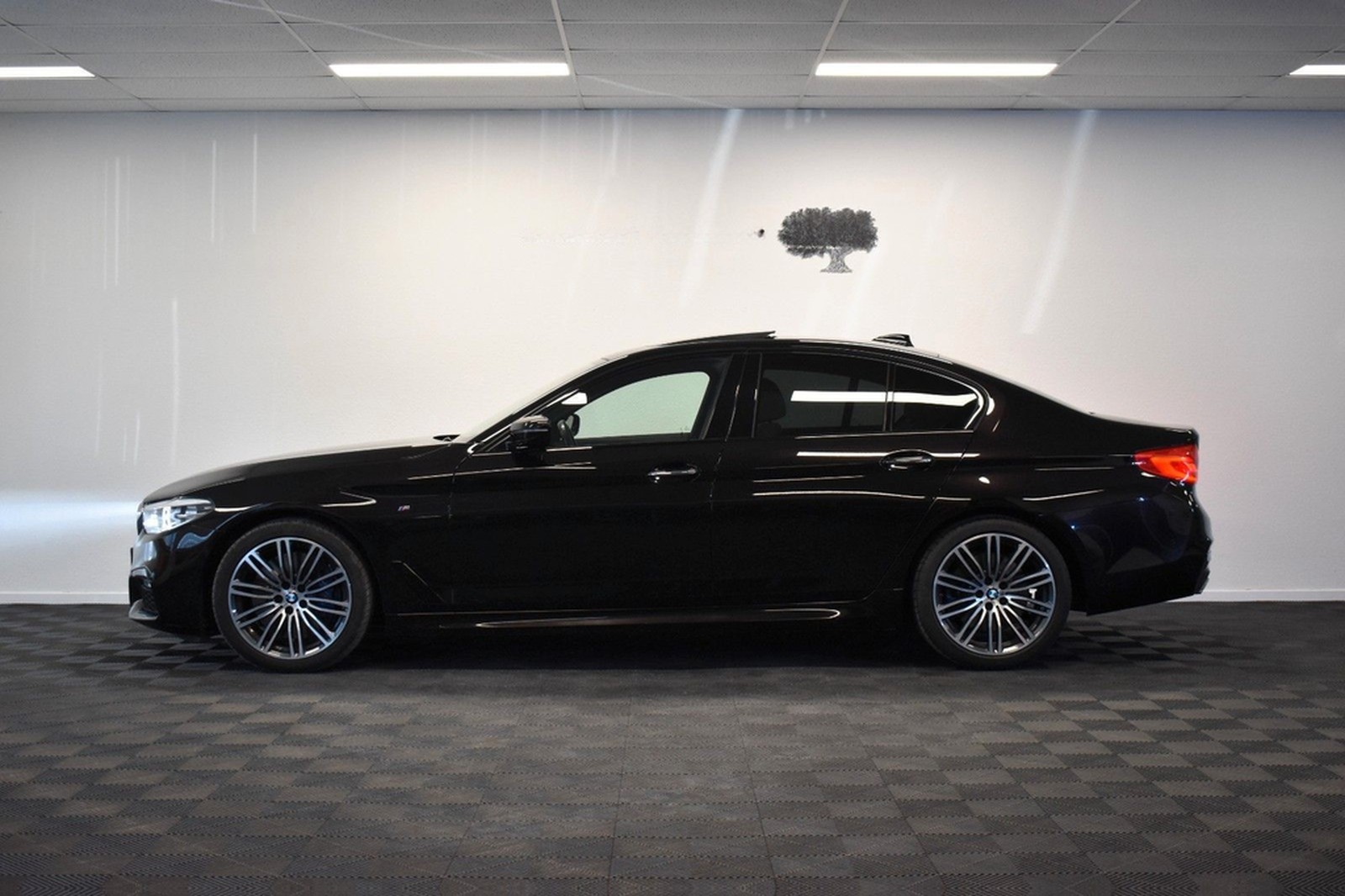 BMW 540 i Lim. M Sport *LED *HUD *S-DACH *SONDERLACK foto 7