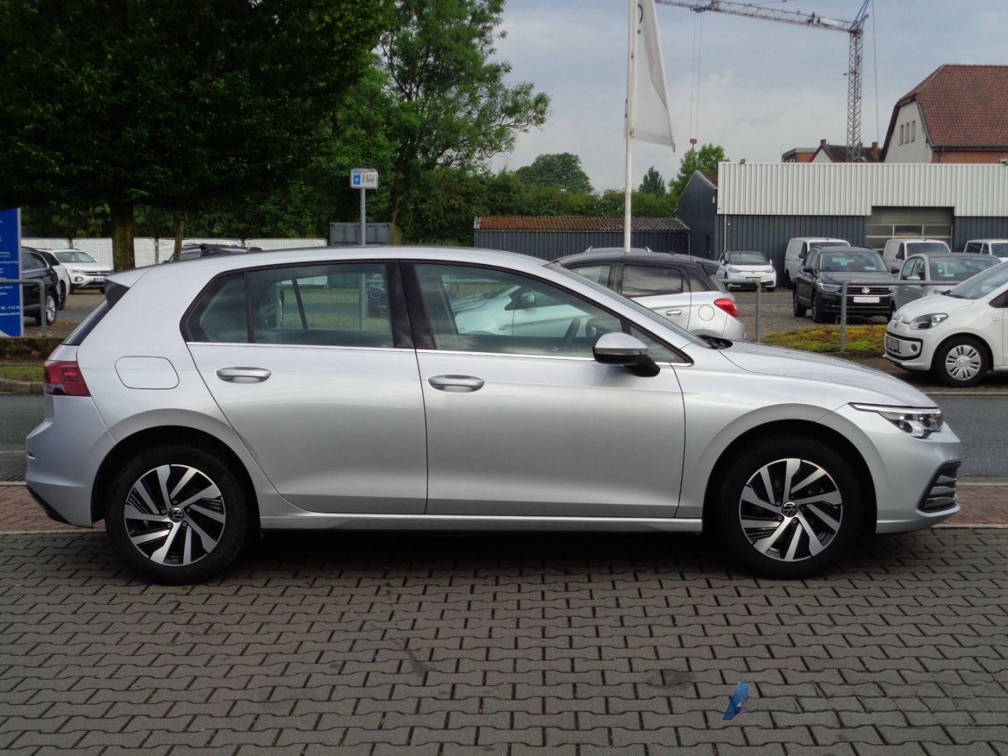 Volkswagen Golf VIII 1.4 eHybrid Style AHK R-KAM ACC NAVI foto 3