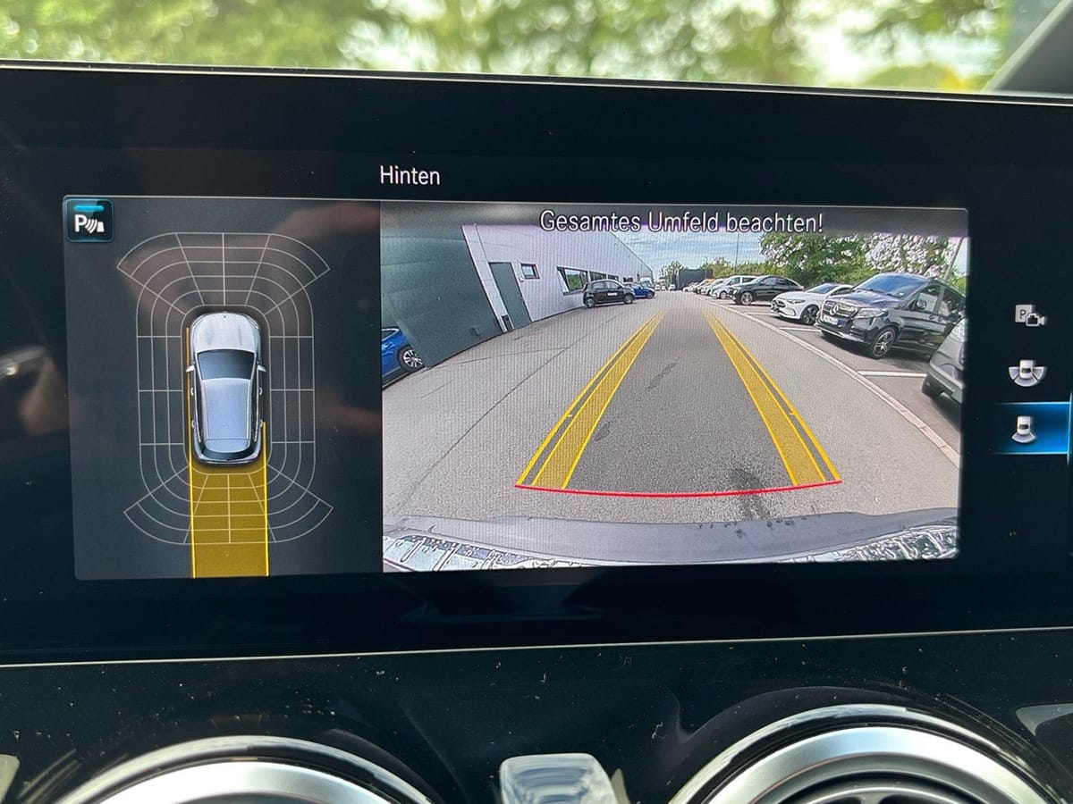 Mercedes-Benz EQA 300 4M Progressive Kamera Distronic CarPlay foto 21