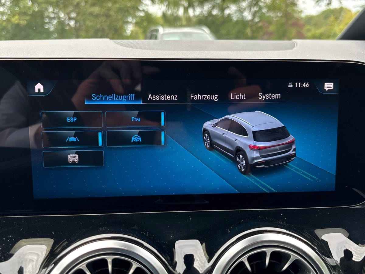 Mercedes-Benz EQA 300 4M Progressive Kamera Distronic CarPlay foto 22