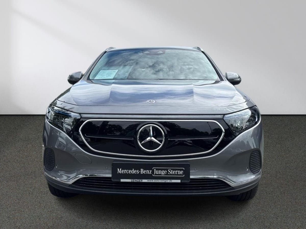 Mercedes-Benz EQA 300 4M Progressive Kamera Distronic CarPlay foto 5