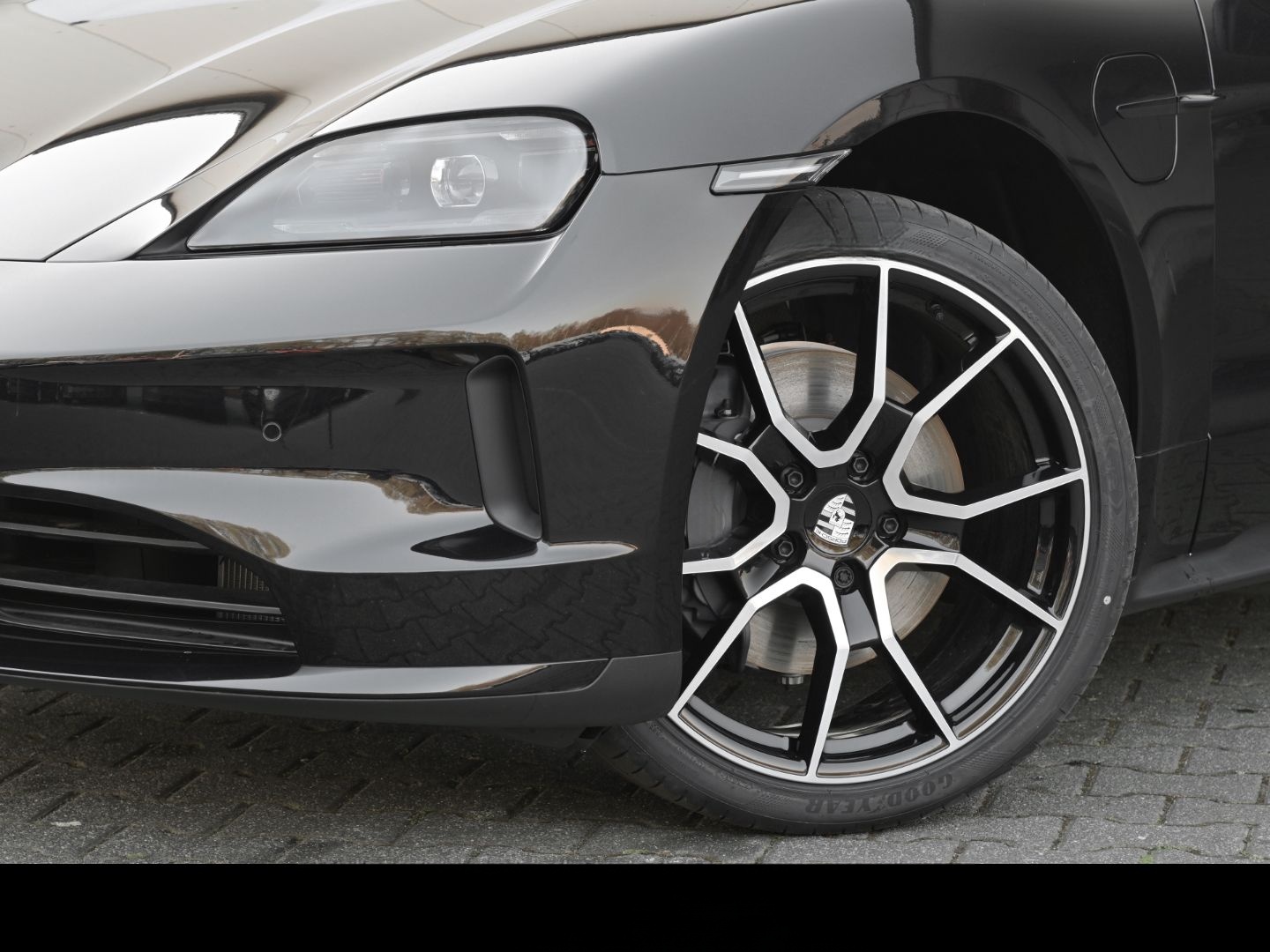 Porsche Taycan BOSE Luftfederung Rückfahrkamera LED foto 17