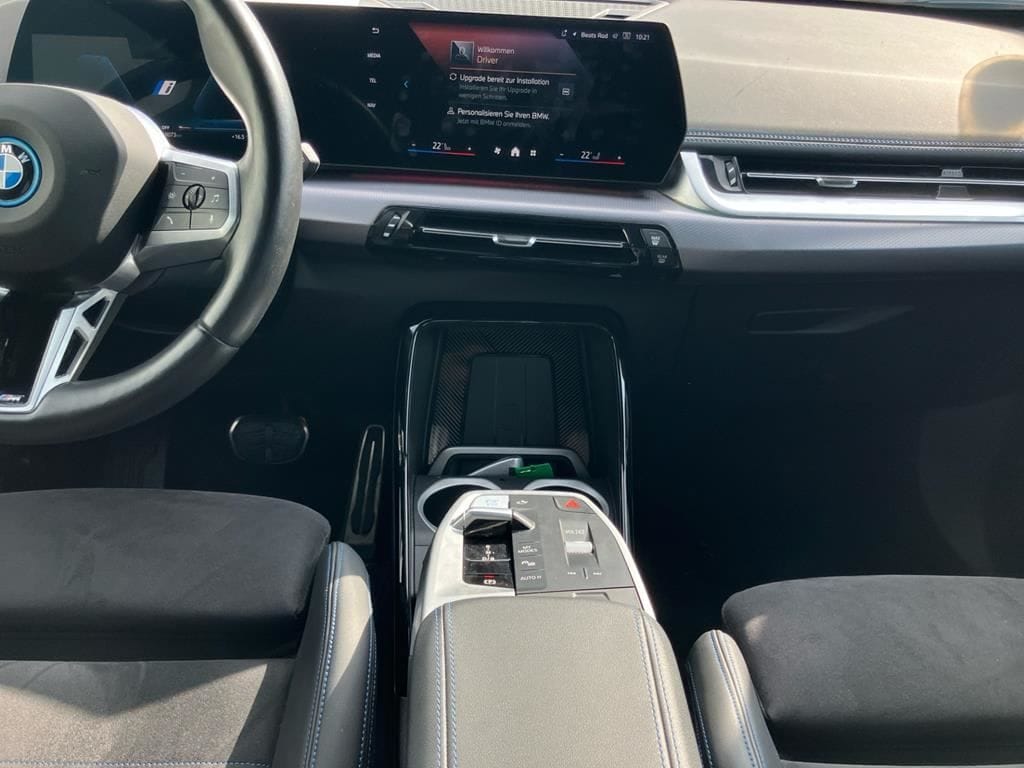 BMW iX1 eDrive20 M Sport AHK ACC H K Memory SHZ foto 12